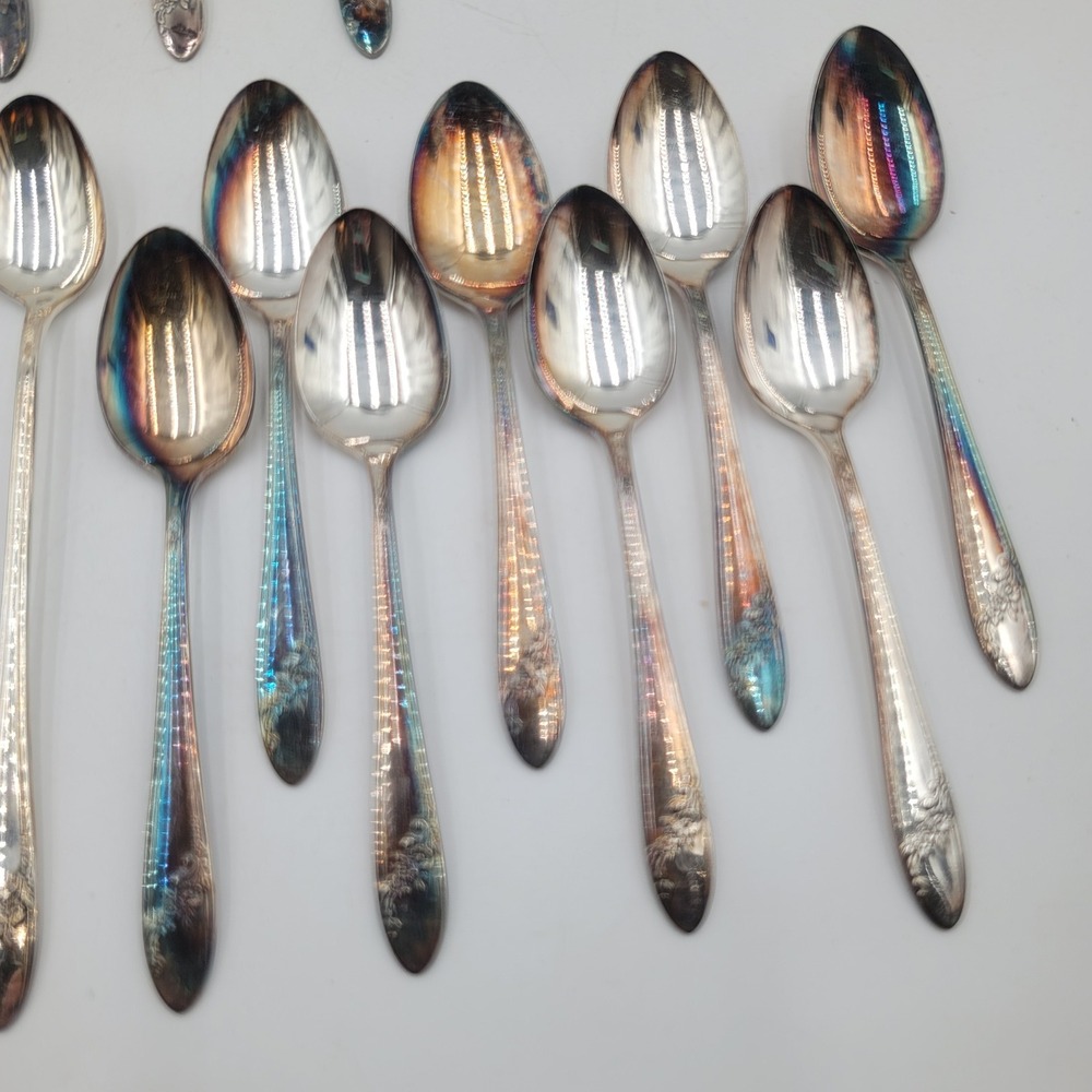 27pc Tudor Plate Oneida Community Queen Bess II Silverplate Flatware Set Floral - Picture 4 of 9